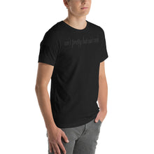 Load image into Gallery viewer, Aint Pretty - Tshirt
